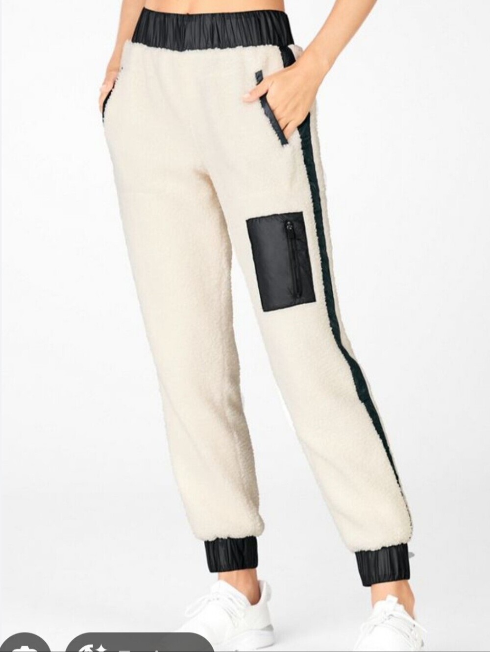 Fabletics Alaska Fleece Jogger Tusk/Black Womens Winter Athletic Pants Small